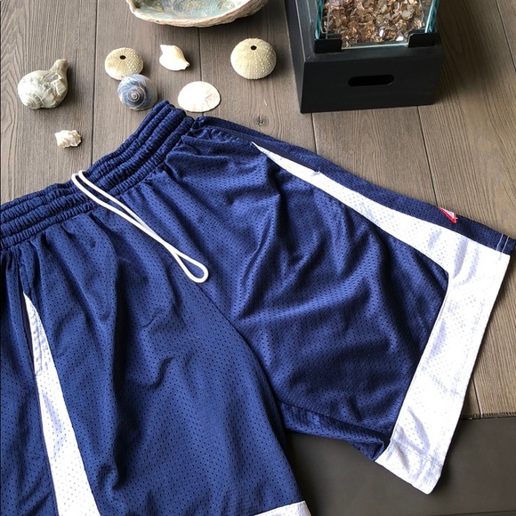 Men’s shorts - Picture 3 of 7